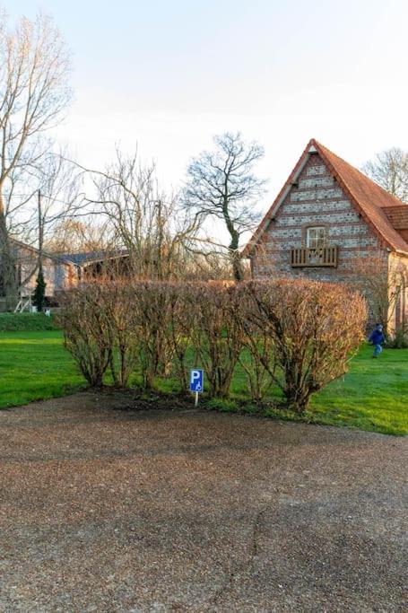 Le Clos Saint Vincent Manneville-ès-Plains 外观 照片
